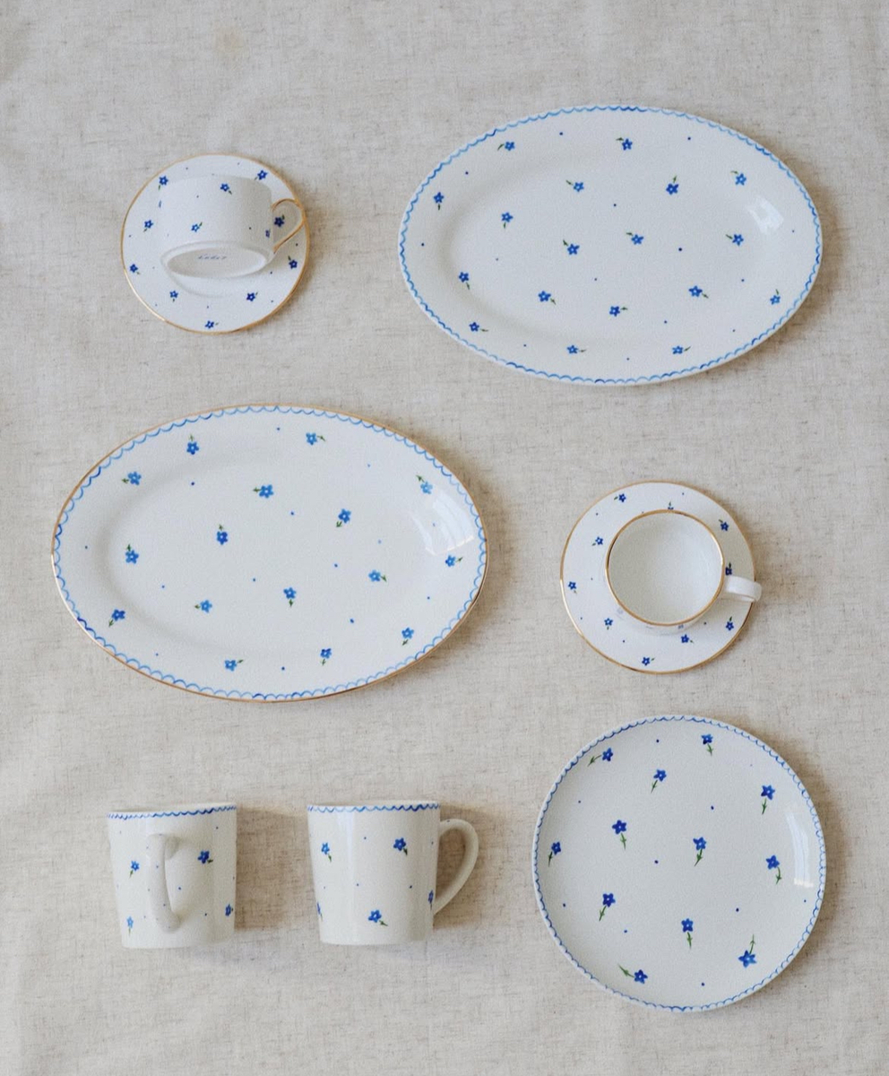 Blue dot dinnerware