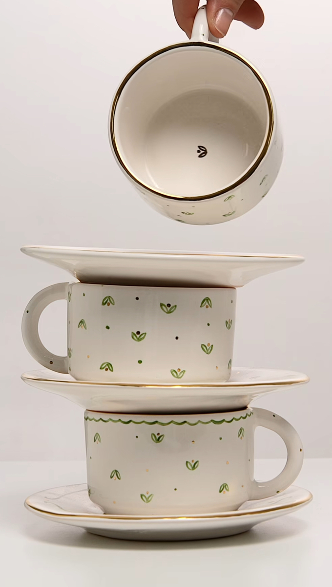 Cups with hearts